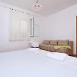 Flamingo 公寓 *