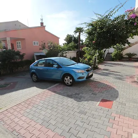 Flamingo Apartment Makarska