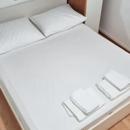 Flamingo Apartment *