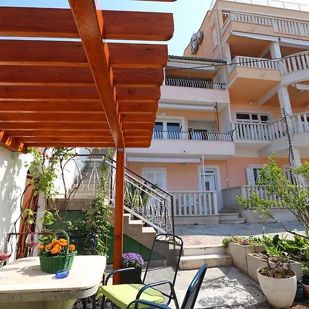 Flamingo Appartement Makarska