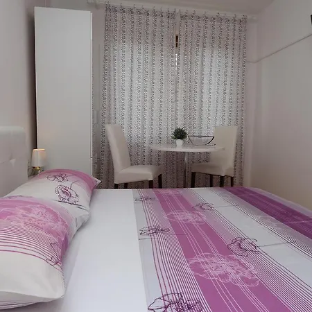 Flamingo Apartment Makarska